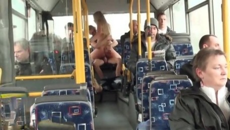 Russian babe Lindsey Olsen is fucking in the bus