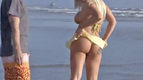 Big Booty Blonde Picked Up For Sex On The Beach