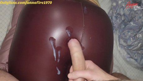 Stepmom in leather leggings fucks with her stepson, cum on leather ass