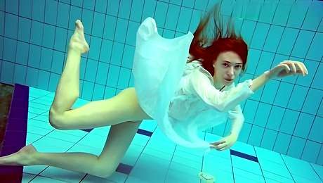 Underwatershow dirt with enticing love from Underwater Show
